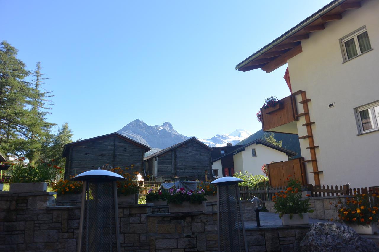 Hotel Bärgsunnu Saas-Grund Exterior foto