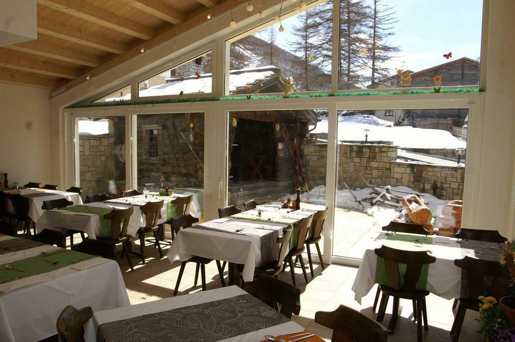 Hotel Bärgsunnu Saas-Grund Exterior foto